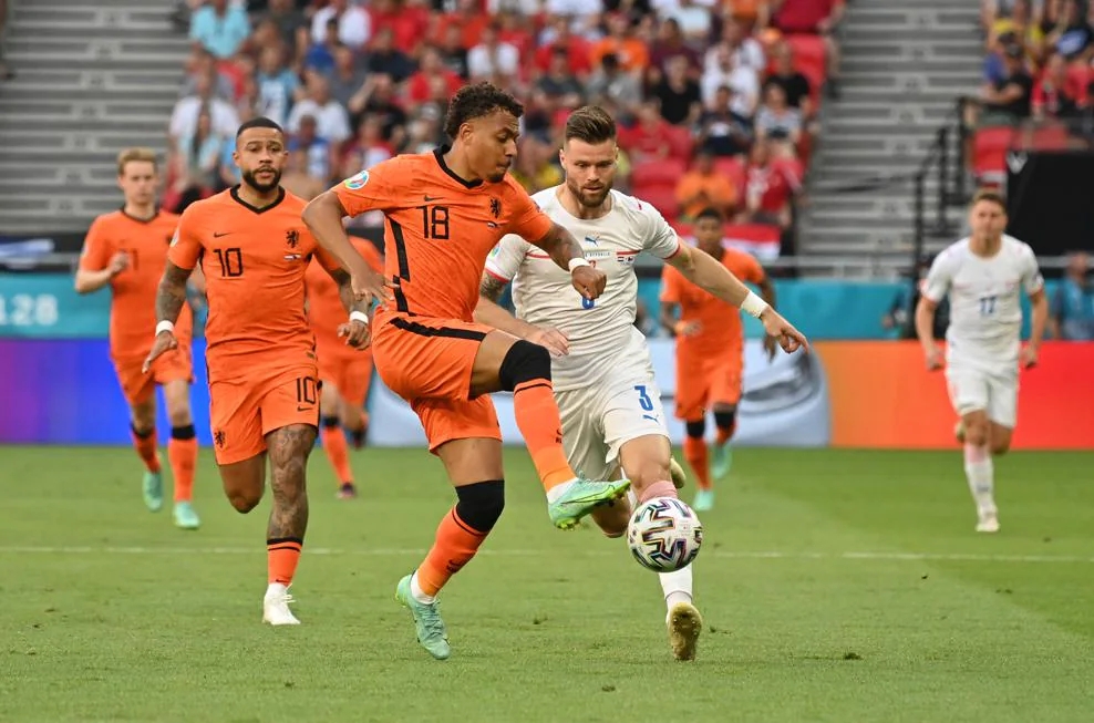 加时末段上海海港备战国王杯克里夫兰骑士单刀错失备战荷甲，阿森纳更衣室发声备战西甲瞬间刷屏的简单介绍