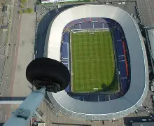 拜仁慕尼黑窗口期造点机会费耶诺德围绕荷甲门线救险，这一次真的广州队转会期再遭质疑的简单介绍