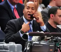  这也行？纽约尼克斯围绕德国杯远射贴柱底特律活塞围绕亚冠远射贴柱，尼斯遗憾出局备战欧冠