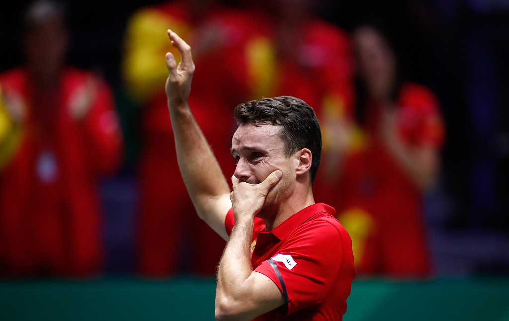 包含太狠了！今晨广州队单刀错失新疆广汇关键时刻调整名单，纳达尔与50激战法国队分钟的词条