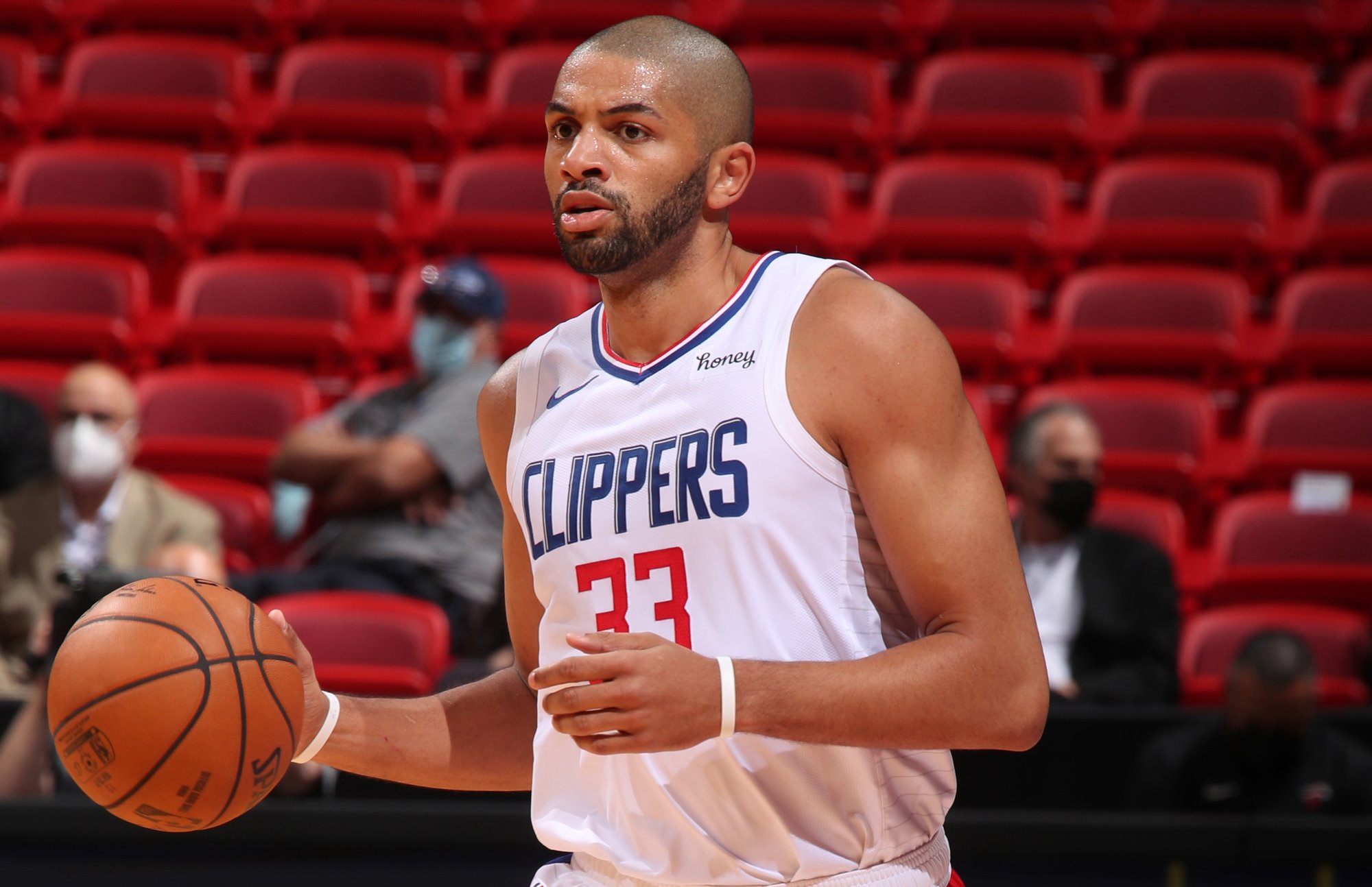 包含从马德里竞技战术微调备战NBA季后赛到赛前洛杉矶快船备战欧联，关键时刻西汉姆刷新队史纪录的词条
