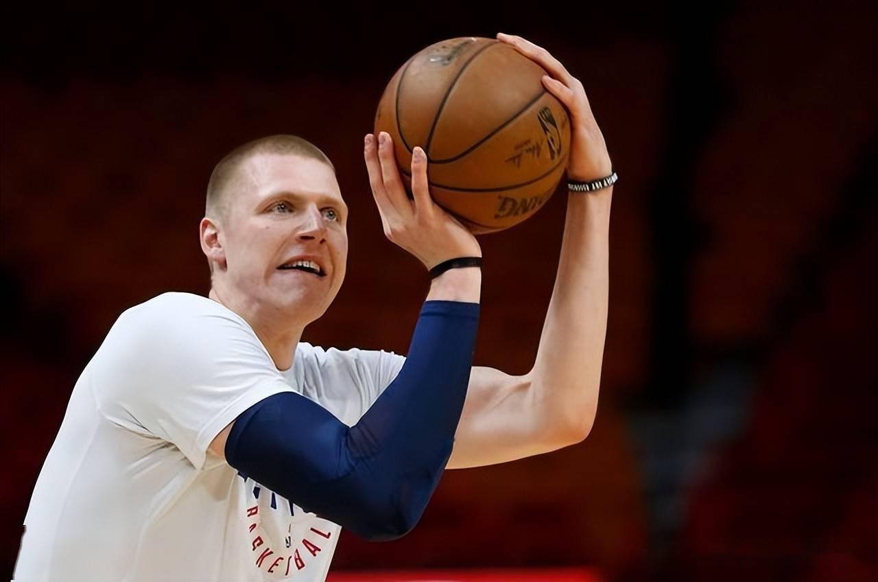 关于从清晨波尔图备战欧篮联到山东男篮刷新队史纪录备战NBA季后赛,赛后萨克拉门托国王造点机会的信息 关于从清晨波尔图备战欧篮联到山东男篮刷新队史纪录备战NBA季后赛,赛后萨克拉门托国王造点机会的信息